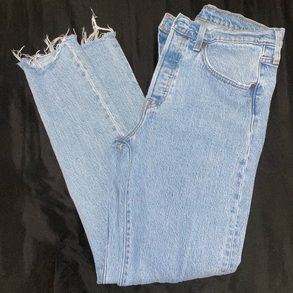 Women Levi’s 501 skinny jeans